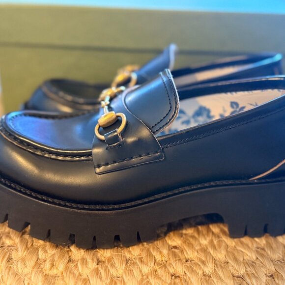 Gucci black leather horsebit lug sole loafers 37.5 - Picture 4 of 8